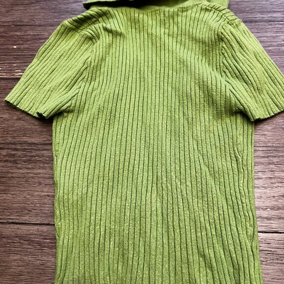 Forever 21 Soft Knit Ribbed Full Zipper Short Sleeve - Picture 3 of 3